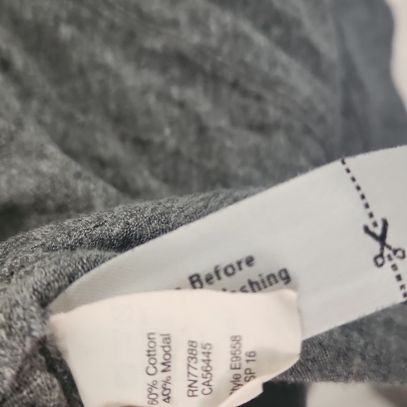 Madewell Henley Gray Women's Shortsleeve V-neck Top XS Comfy Casual - Picture 5 of 5